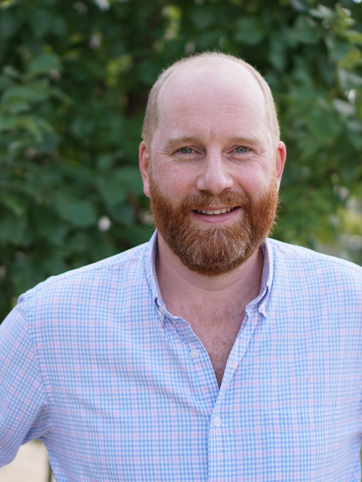 Simon Parker, LCSW. British therapist based in Pittsburgh.